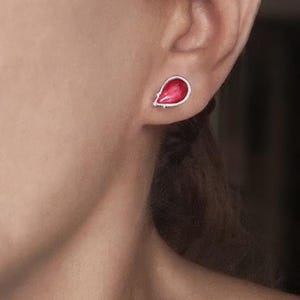 Handcrafted Red Enamel Earrings minimalist jewelry for women, 925 silver earrings for her, a pair of sterling silver stud earrings with a petal design for women, post earrings for everyday.