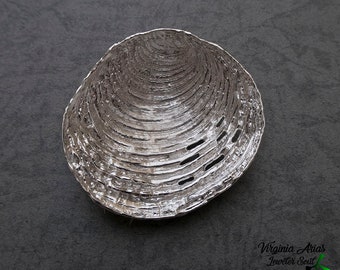 Muschelbrosche aus 925er Silber, Brosche aus 925er Silber, zeitgenössischer Schmuck, organische Brosche, handgefertigt, Designerschmuck, besonderes Geschenk