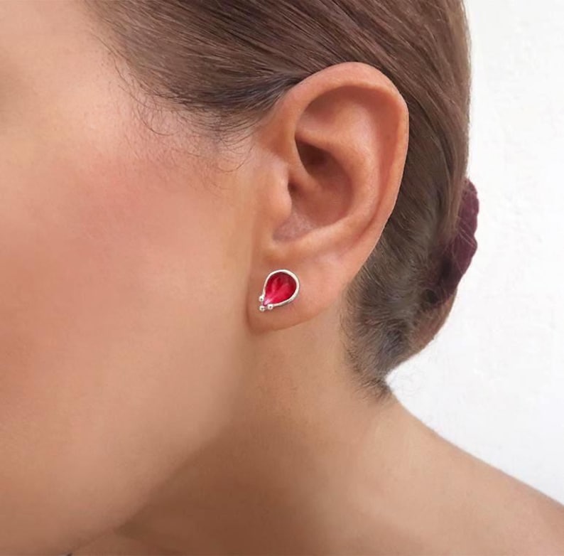 Handcrafted Red Enamel Earrings minimalist jewelry for women, 925 silver earrings for her, a pair of sterling silver stud earrings with a petal design for women, post earrings for everyday.