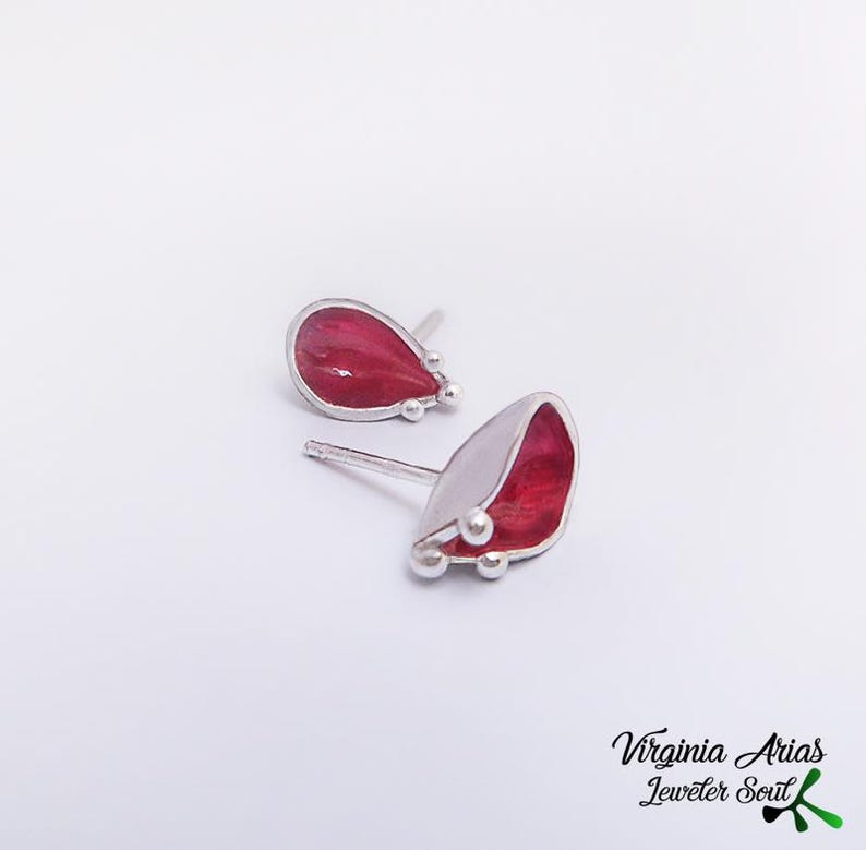 Handcrafted Red Enamel Earrings minimalist jewelry for women, 925 silver earrings for her, a pair of sterling silver stud earrings with a petal design for women, post earrings for everyday.