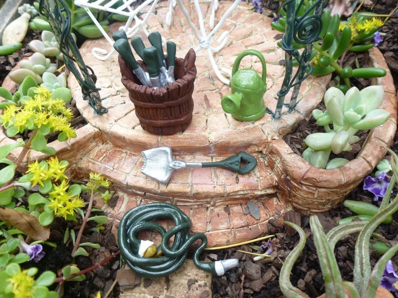 miniature garden set
