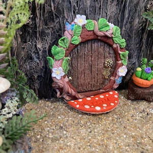 Miniature fairy garden, Fairy door, Mini garden, Polymer Clay Garden, Fairy Garden, Doll miniature, Mushroom