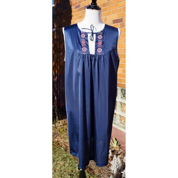 Vintage 70s Navy Nightie, Nightgown, Embroidered,… - image 2