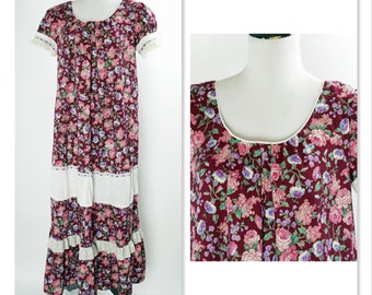 Vintage Cottagecore Muu Muu Kleid, Puffärmel, Ösenspitze, Maroon Floral, 70s Prairie
