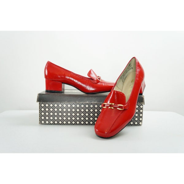 Vintage 60s Shoes, Red Chunky Heels, Mod Pumps, Square Toes, NOS Sears with original box