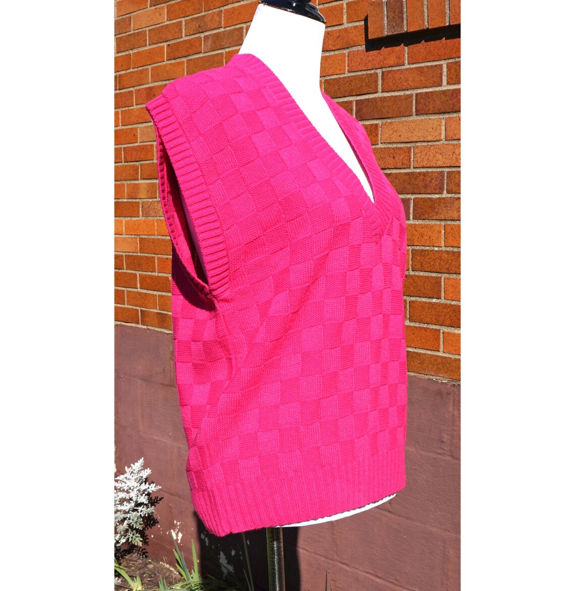 pink sweater vest womens