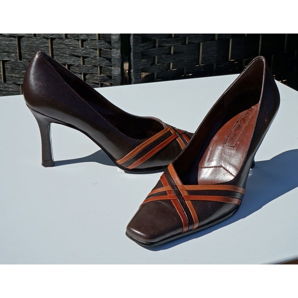 Vintage Bandolino Pumps, 70s heels, Square Toe, Brown shoes, Orange, Leather, Stripes,