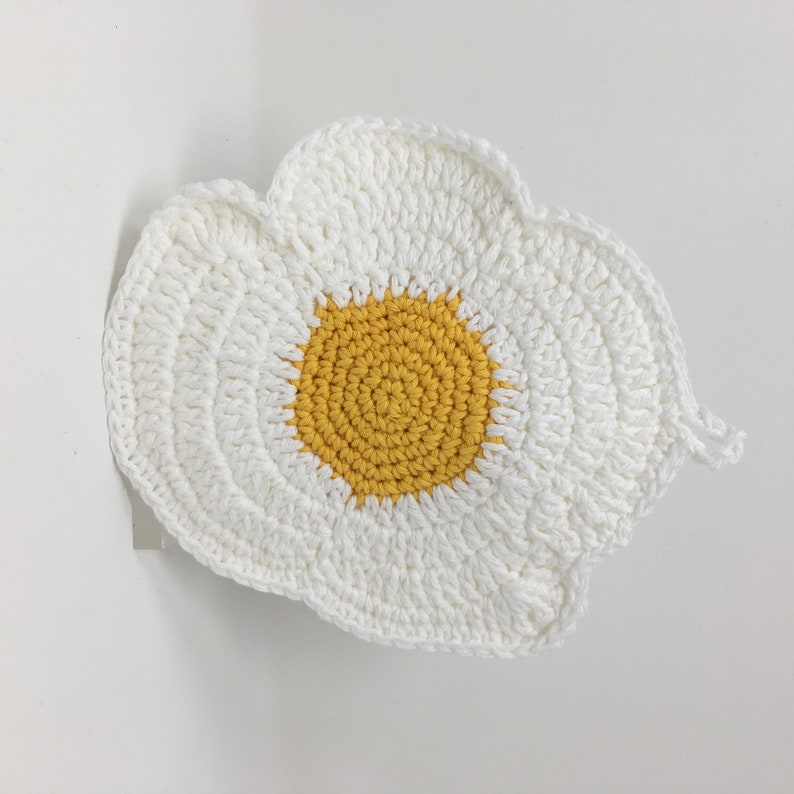 Handmade Crochet Toast and Egg Potholder Set, Kitschy Kitchen, 100% Cotton, Recycled Cotton, Breakfast image 3