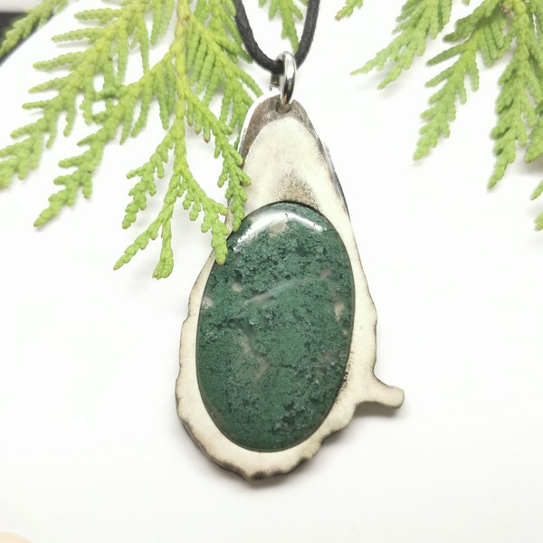 moss agate necklace handmade of deer horn, green gemstone and stainless steel, unusual jewelry, unique gifts for men, one of a kind