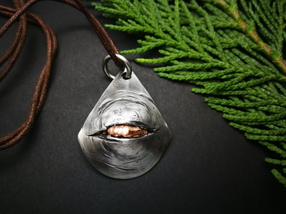 Unique creepy best sale jewelry
