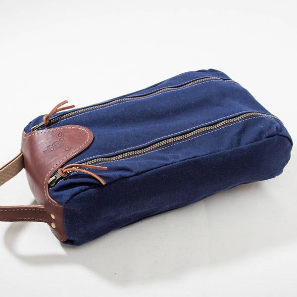 Steurer & Jacoby® Navy Canvas and Leather Golf Shoe Bag