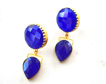 Handgemaakte blauwe hangoorbellen: goudkleurige Indiase sieraden
