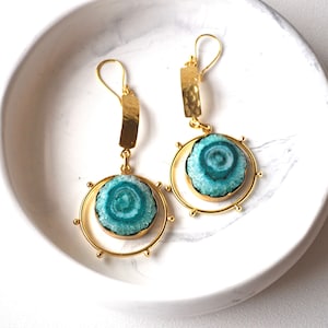 Teal green earrings - Teal earrings - Teal and gold statement earrings - Modern drop earrings - Dangle earrings women - Dangle drop earrings