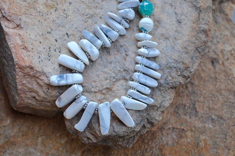 natural stone precious stone white agate agate necklace white necklace gemstone green neckpiece green beaded silver beaded