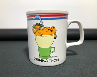 Vintage 1978 Garfield Mug: Drinkathon Cat Games, Enesco