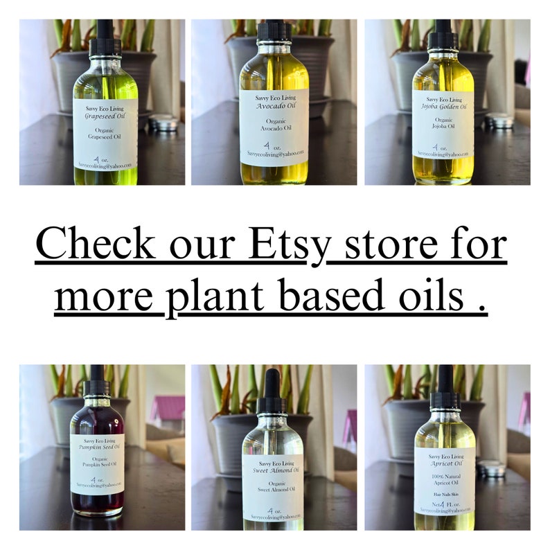 K&ouml;nnte beinhalten: Sechs Glasflaschen mit biologischen Pflanzen&ouml;len, jede mit einer Tropfflasche und einem Etikett mit der Aufschrift "Savvy Eco Living". Die &Ouml;le sind: Traubenkern, Avocado, Jojoba Golden, K&uuml;rbiskern, S&uuml;&szlig;mandel und Aprikose. Die Flaschen sind in zwei Reihen mit jeweils drei Flaschen angeordnet, mit einem Text&uuml;berlagerung, der lautet: "Schauen Sie in unserem Etsy-Shop nach weiteren Pflanzen&ouml;len."