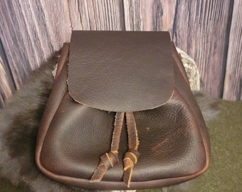 Handcrafted Bare Bones Belt Pouch — Kodiak Leather with Antler Toggle, 6.75″ H x 6.5″ W