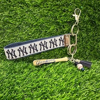 New York Yankees Fanatics Authentic Dirt Key Chain - Filled with Game-Used Dirt from a Home Game