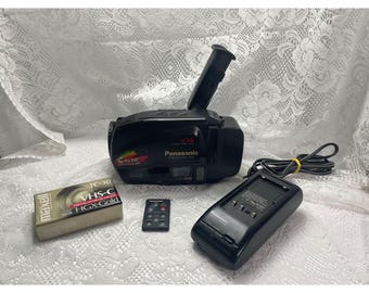 Vintage Sony Handycam DCR-DVD508 Mini DVD Hybrid Camcorder, Made