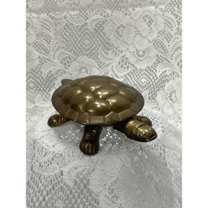 Schmuckkästchen aus Messing in Schildkrötenform mit Klappdeckel – Dekorative Aufbewahrungsbox im Vintage-Stil