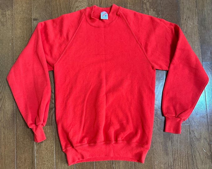 1980 Classic Red Raglan Crewneck Sweatshirt - Vintage Staple