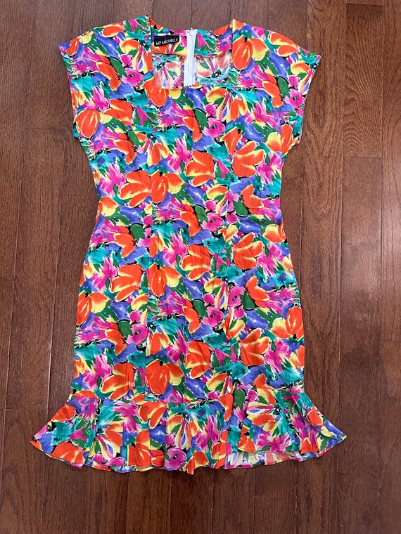 90's Fluted Floral Dress