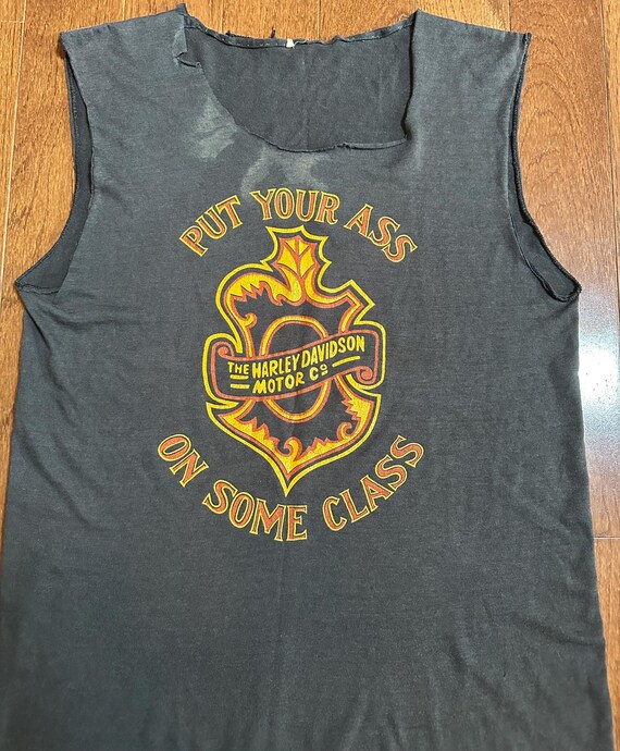 1970s Thrashed “Put your ass on some class” tee - image 3