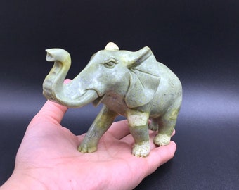 Zielony marmur Figurka słonia Kryształowy posąg słonia Kamienne rzeźby zwierząt Ręcznie rzeźbiona kamienna rzeźba słonia Vintage AN-E2