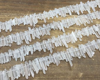 Winzige rohe Quarz Kristall Punkte Perlen raue Kristall Stick Spike Punkt Perlen Kleine Quarz Punkt Perlen 3-6 * 10-30 mm voller Strang