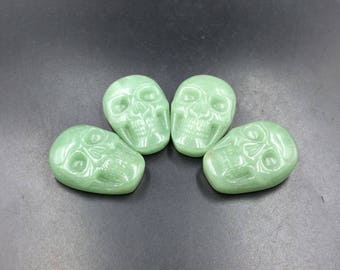 Aventurine Skull Cabochon Natural Green Aventurine Quartz Skull Cabochon 25x35mm Hand Carved Stone Cabochon Skull Jewelry Cabochon GC