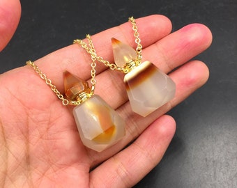 ファセットアゲート香水瓶 エッセンシャルオイルディフューザーボトル 宝石香水瓶 ネックレスペンダントチャーム 宝石香りボトル