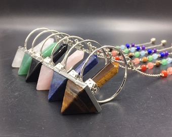 7 Chakra Péndulo Cristal Péndulo Gemstone Point&Pyramid Péndo Dowsing Chakra Scrying Wicca Altar Reik Meditación Herramienta Espiritual 1pieza