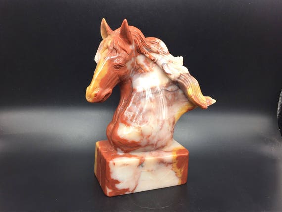 ヴィンテージ 馬の彫刻 リアルな馬の胸像 瑪瑙石彫刻 馬の頭の彫刻