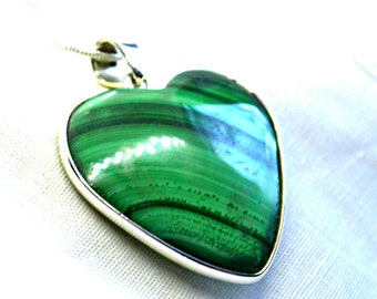 Large Malachite Heart set in 925 Silver Pendant Vibrant Natural Bright Green Crystal Valentine