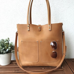 Large leather tote bag women tan color, sturdy leather, large leather shoulder bag women, crossbody strap, Enie Frontpocket - brown!