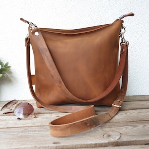 Leather purse for women, leather handbag, caramel brown, effortless style, medium size, 12 x 11, shoulder/crossbody bag, 2 strap options image 4