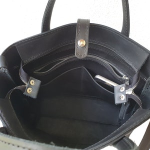 Zwart lederen handtas dames, zwart lederen schoudertas dames, kleine lederen tote tas met opties, lederen tas Crossbody, Lenie afbeelding 3