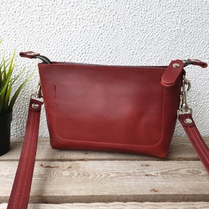 Kleine leren schoudertas rood voor dames, leren crossbody tas, lange schouderband, hoogwaardig duurzaam leer afbeelding 7