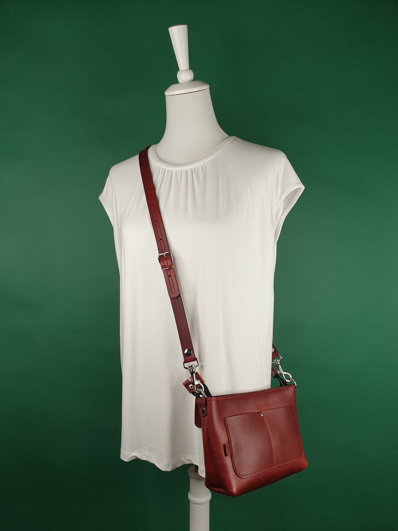 Kleine leren schoudertas rood voor dames, leren crossbody tas, lange schouderband, hoogwaardig duurzaam leer afbeelding 2