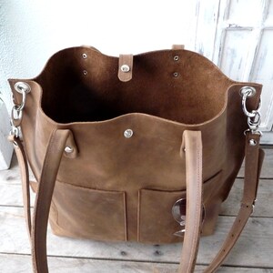 Large brown leather tote bag women, leather handbag with shoulder handles and crossbody strap, sturdy distressed leather, Emma Fp brown image 5
