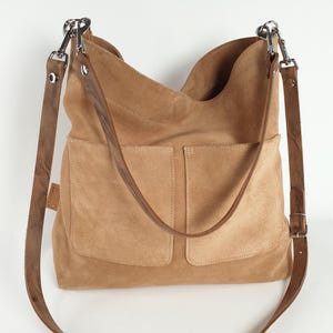 Große Wildledertasche camel beige Damen, hochwertige handgefertigte Beuteltasche Wildleder, lässige Schultertasche für den Sommer, 2 Gurte!