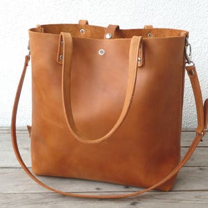 Ledertasche XL Damen cognac braun, großer Ledershopper, Umhängetasche, Tote, Tragetasche mit Umhängegurt, handgefertigt, Premium Qualität!