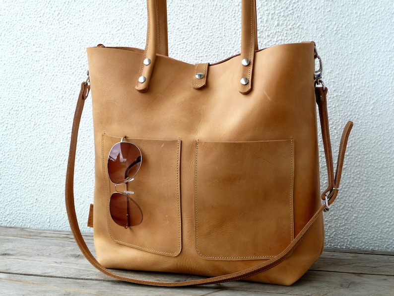 Large leather shoulder bag women, genuine sturdy but smooth cow leather camel brown, Shopping bag, minimalistic, Enie Frontpocket camel image 2