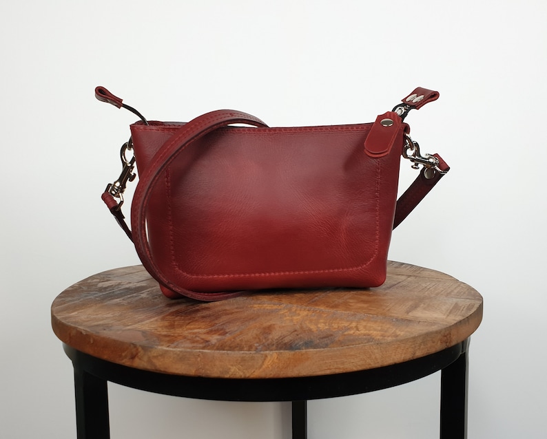 Kleine leren schoudertas rood voor dames, leren crossbody tas, lange schouderband, hoogwaardig duurzaam leer afbeelding 3