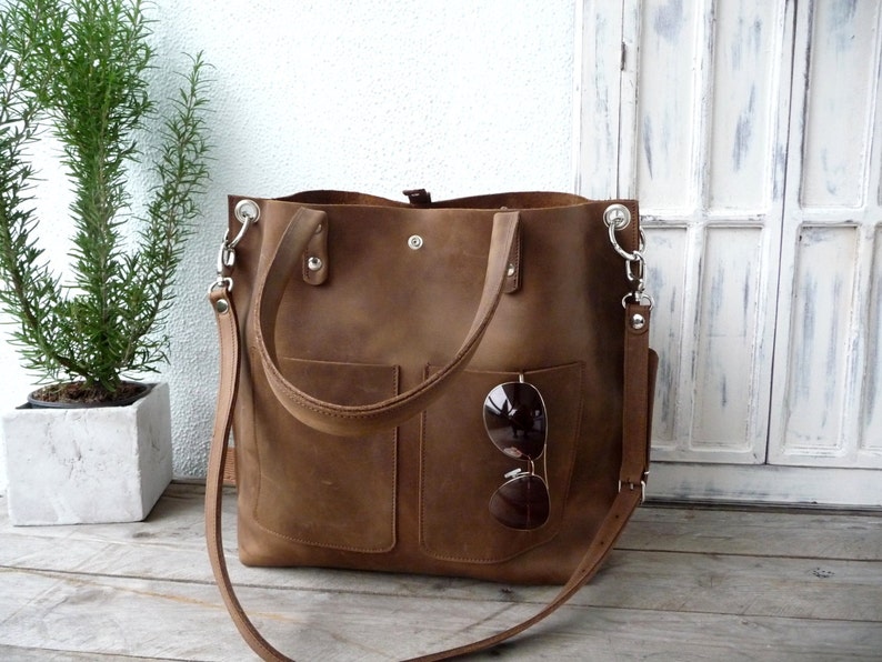 Large brown leather tote bag women, leather handbag with shoulder handles and crossbody strap, sturdy distressed leather, Emma Fp brown image 3