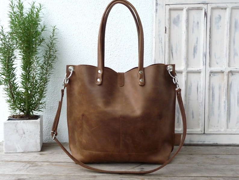 Large brown leather tote bag women, leather handbag with shoulder handles and crossbody strap, sturdy distressed leather, Emma Fp brown image 2