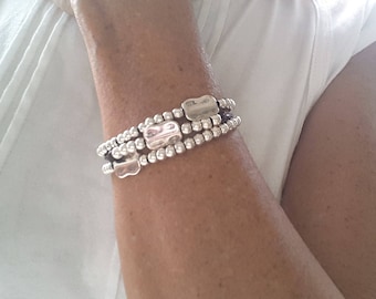 Sterling Silber Perlen Stretch Armband mit Nugget Akzenten