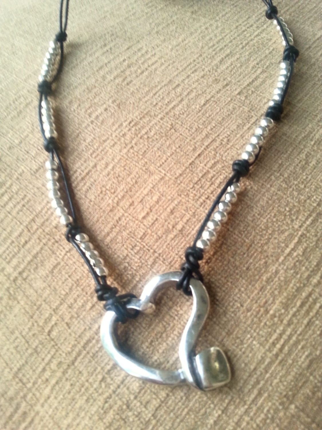 Collana a forma di cuore in pelle, ciondolo placcato in argento sterling, gioielli da donna con perline - Italia