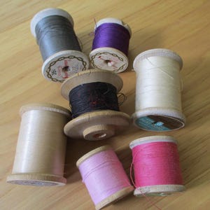 Vintage Wooden Spools, Different Sizes and Manufacturers