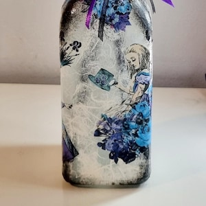 Alice in wonderland XL diffuser. Alice in wonderland decor. Alice in wonderland gift. Mad Hatters tea party. XL Diffuser bottle holds 500ml